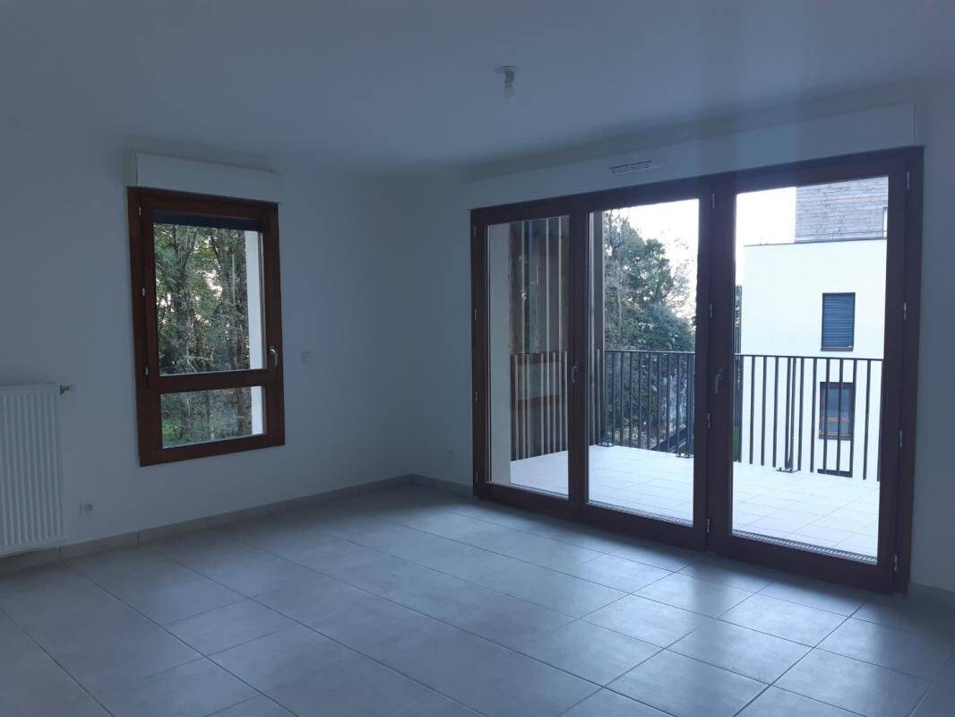 Appartement 2 pièces 43 m² · à Seyssins · 43 m² · 638 €/mois
