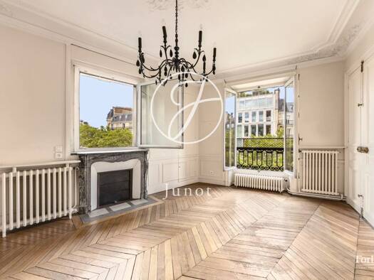 Espace bureau à vendre 4 463 000 € 310,3 m² de bureaux Elysées-Madeleine Paris 8ème arrondissement 75008