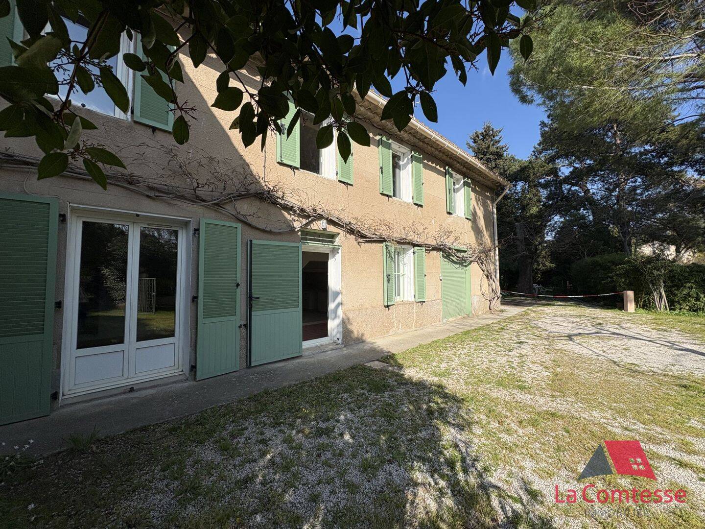 Maison 4 pièces 117 m² · à Aubagne · 117,3 m² · 2 000 €