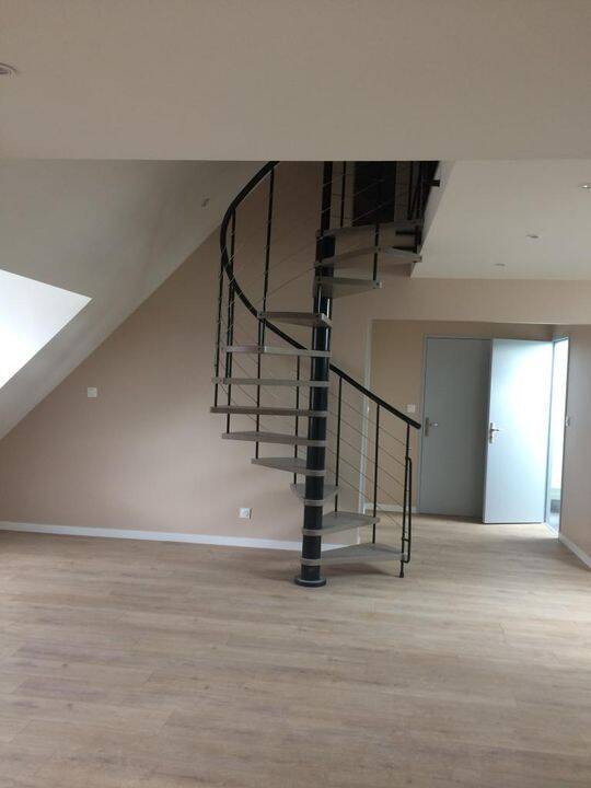 Appartement 3 pièces 101 m² · à Amiens · 101 m² · 870 €/mois