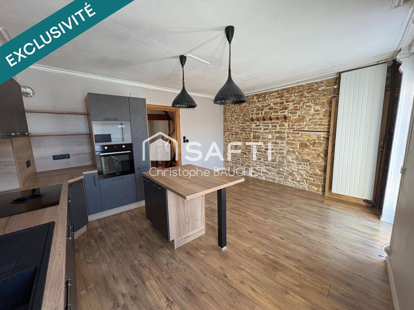 Maison 6 pièces 150 m² · à Jujurieux · 150 m² · 215 000 €