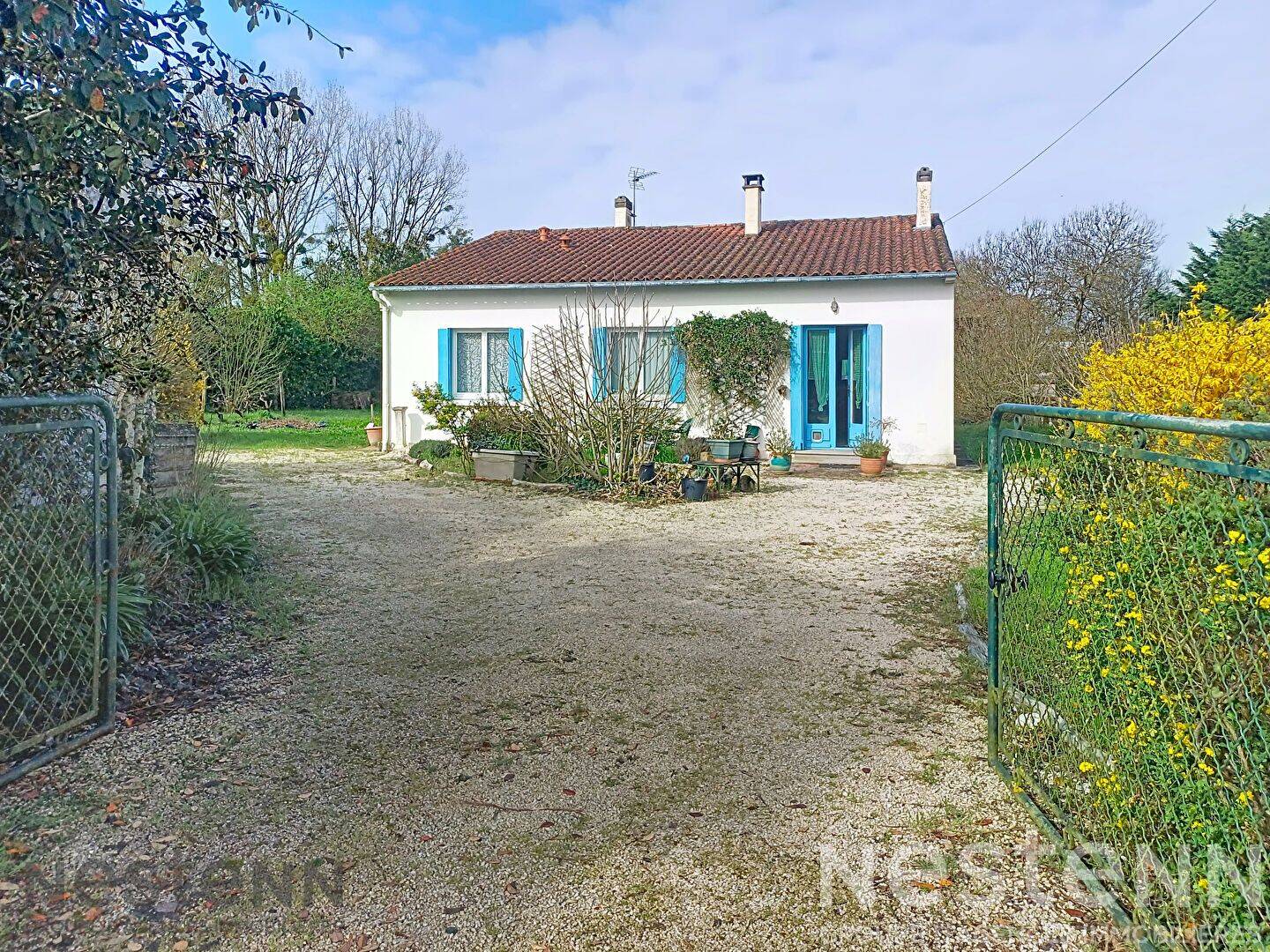 Maison 5 pièces 87 m² · à Corme-Écluse · 87 m² · 240 000 €