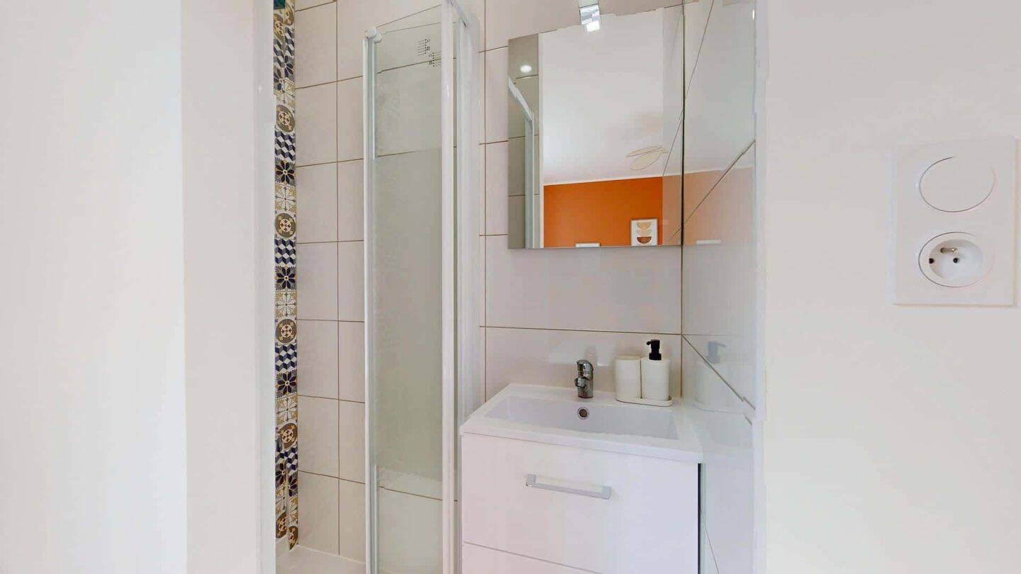 Chambre 1 - POSTES G - Colocation — 9