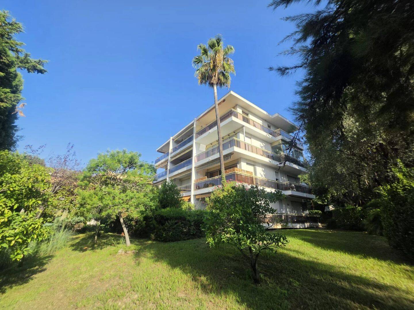 Appartement 3 pièces 67 m² · à Cannes · 66,5 m² · 2 190 €/mois