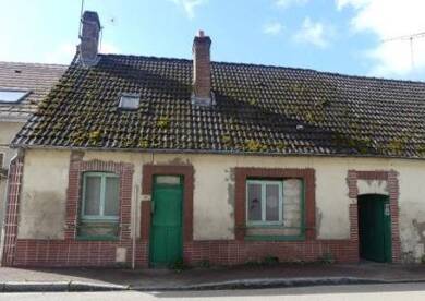 Maison à vendre 1 000 € 3 pièces 2 chambres 61 m² 297 m² de terrain Douchy Montcorbon 45220