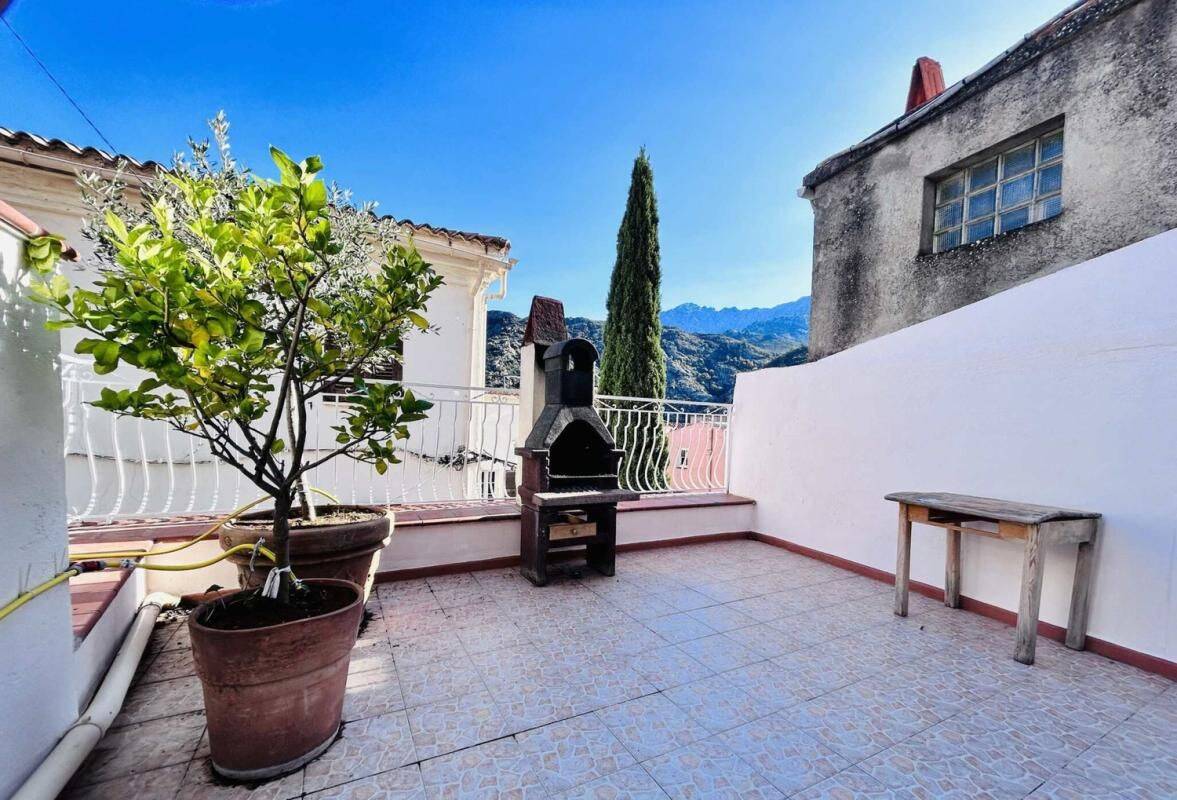 Maison 6 pièces 128 m² · à Muro · 128 m² · 220 000 €