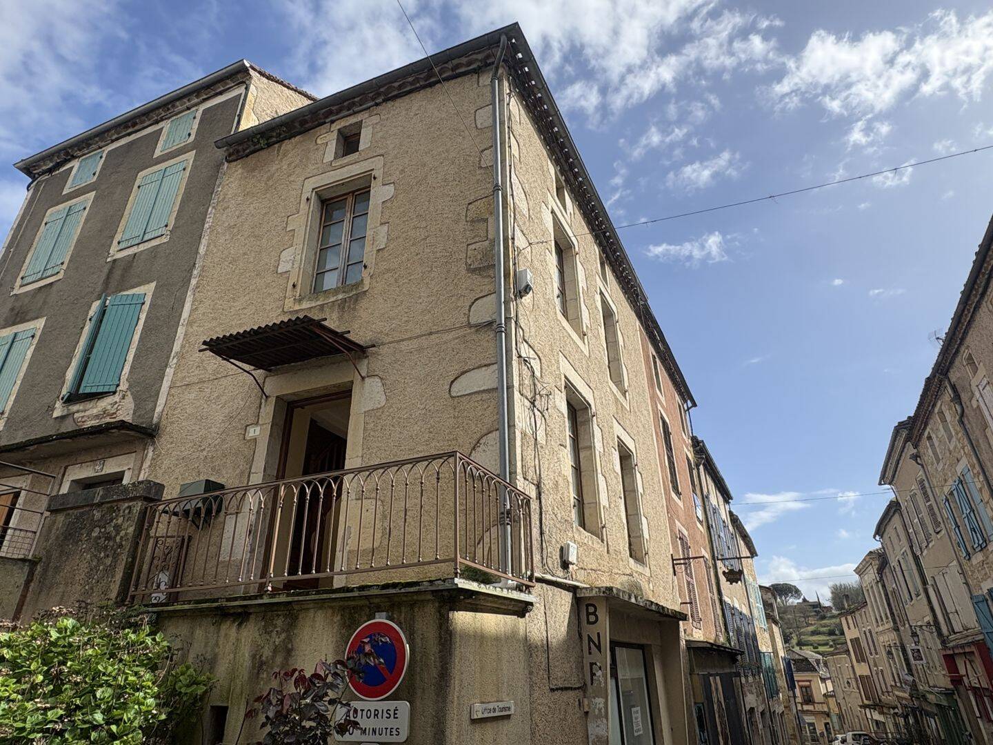 Maison 7 pièces 63 m² · à Puy-l'Évêque · 63 m² · 520 €