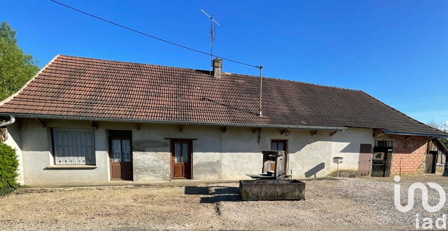 Maison 5 pièces 90 m² · à Montret · 90 m² · 85 000 €