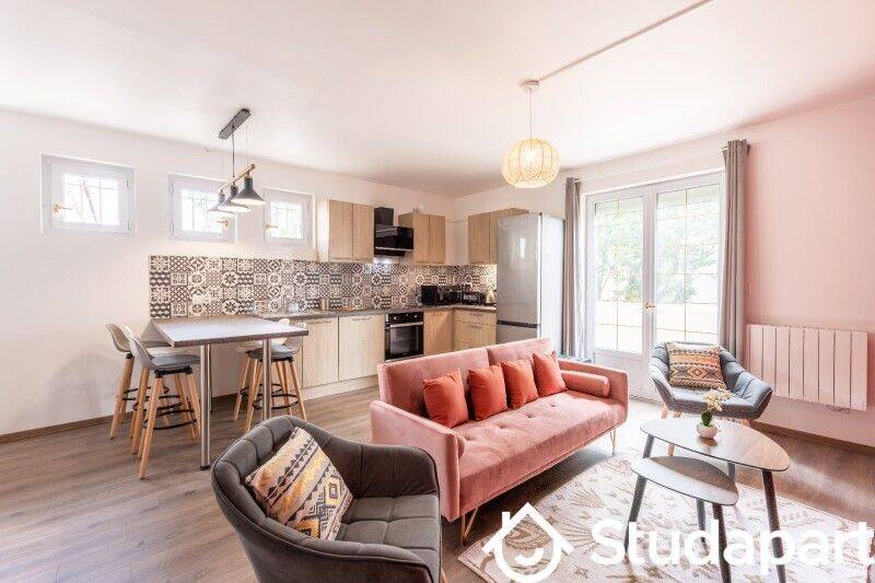 1 pièce 11 m² · à Rouen · 11 m² · 490 €