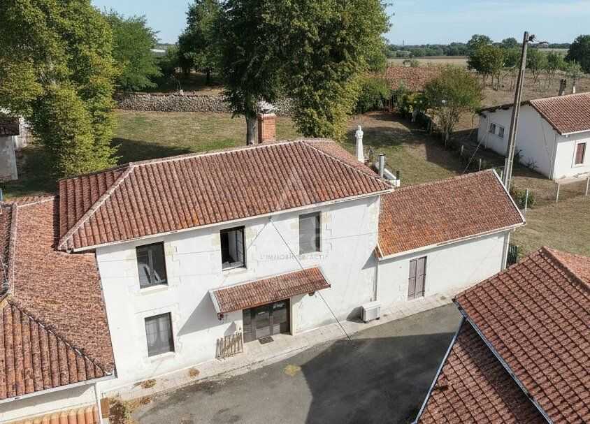 Maison 6 pièces 136 m² · à Bourriot-Bergonce · 136 m² · 133 000 €