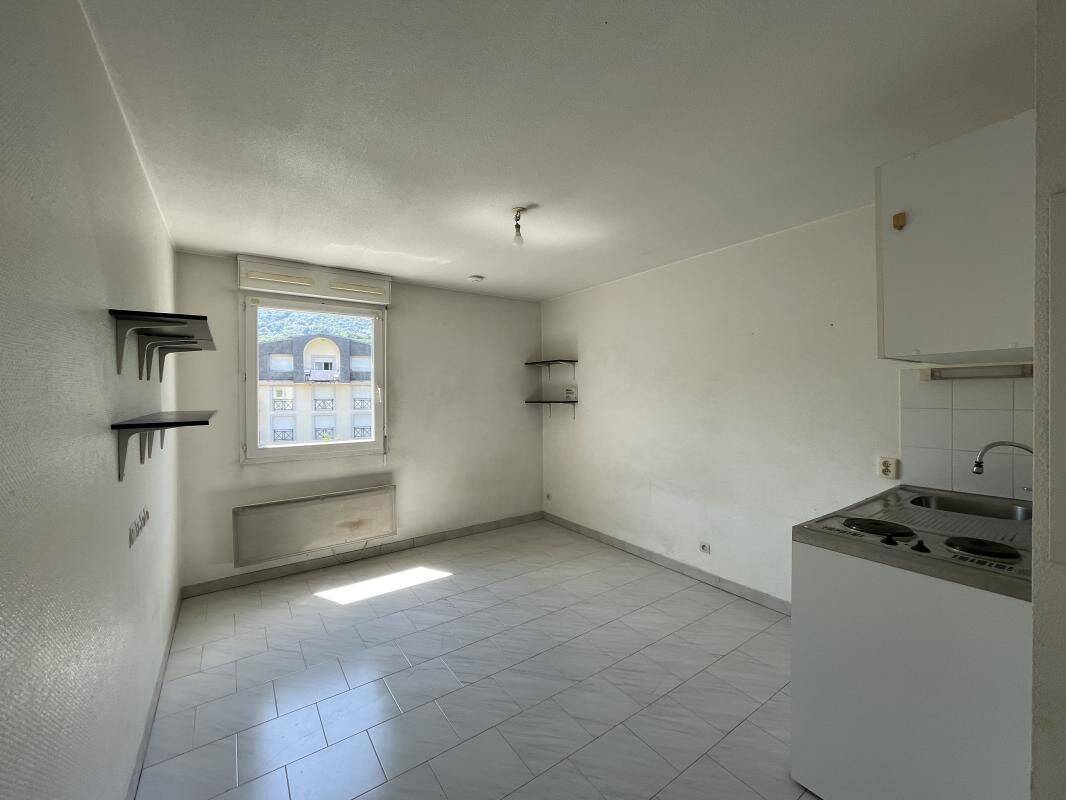 Appartement 1 pièce 18 m² · à Le Bourget-du-Lac · 18 m² · 528 €/mois