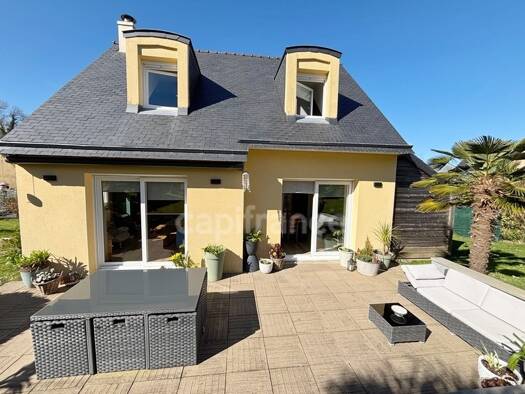 Maison à vendre 324 900 € 5 pièces 3 chambres 109 m² 505 m² de terrain Treboul Douarnenez 29100