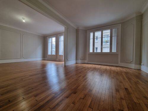Appartement 5 pièces 145 m² · à Paris 16ème Arrondissement · 145 m² · 4 405 €/mois