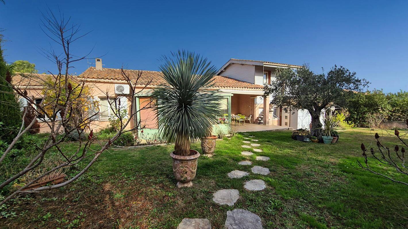 Maison 7 pièces 155 m² · à Saint-Saturnin-lès-Avignon · 155 m² · 449 000 €