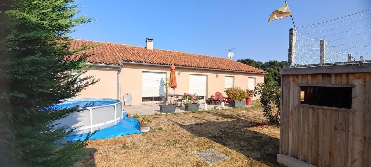Appartement 1 pièce 20 m² · à Quinçay · 20 m² · 390 €