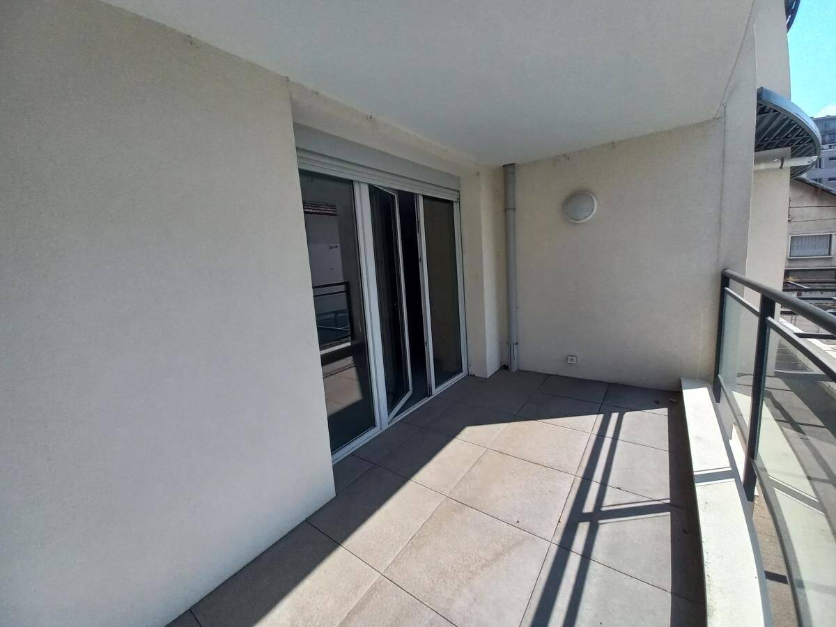 Appartement 3 pièces 72 m² · à Grenoble · 72 m² · 811 €/mois