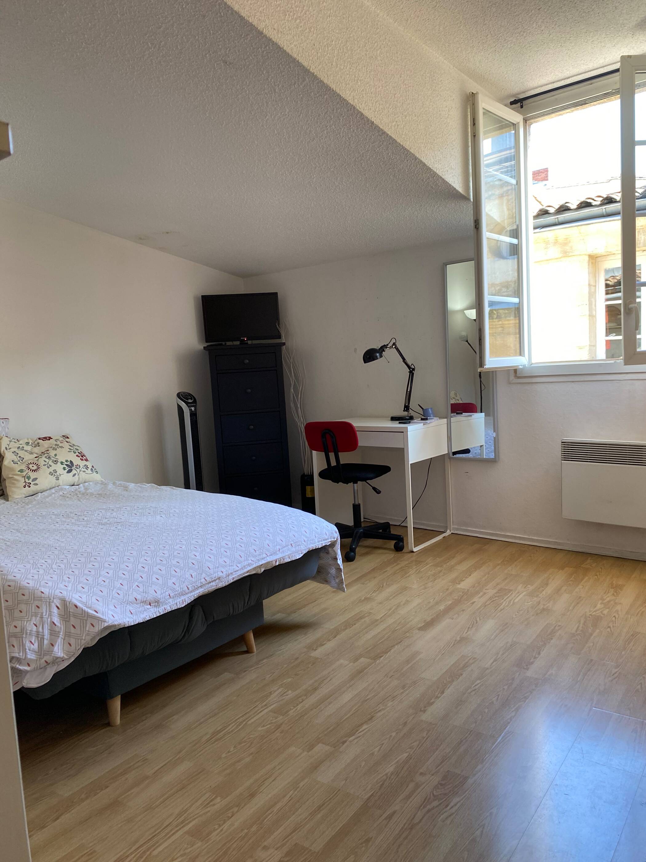 Appartement 1 pièce 25 m² · à Bordeaux · 25 m² · 710 €