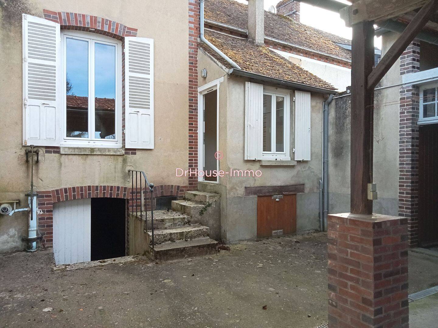 Maison 6 pièces 115 m² · à Gy-les-Nonains · 115 m² · 85 600 €