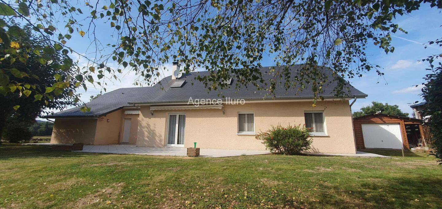 Maison 5 pièces 130 m² · à Oloron-Sainte-Marie · 130 m² · 262 000 €