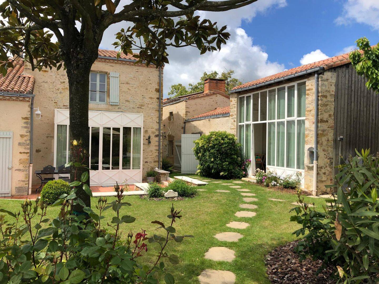 Maison 12 pièces 318 m² · à Talmont-Saint-Hilaire · 318 m² · 988 000 €