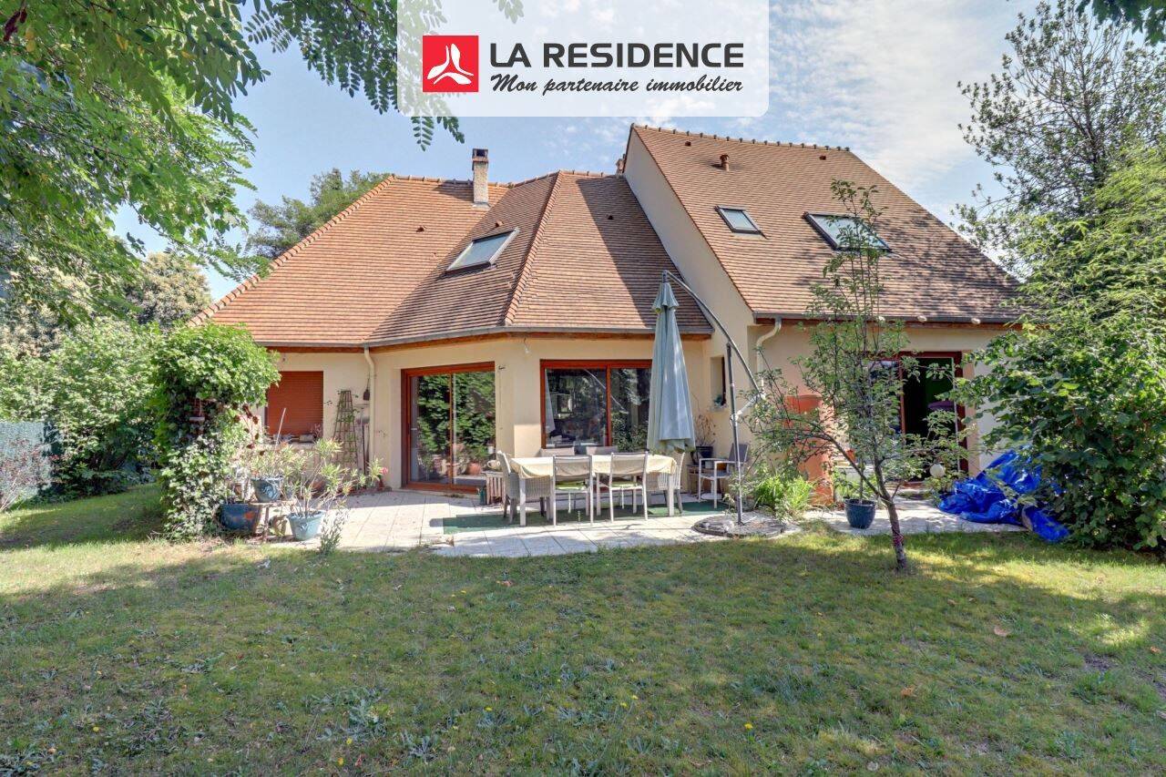Maison 7 pièces 140 m² · à Verneuil-sur-Seine · 140 m² · 555 000 €