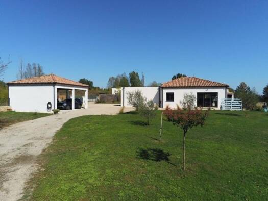 Maison de plain-pied à vendre 289 000 € 4 pièces 3 chambres 109 m² 1 948 m² de terrain Crayssac 46150