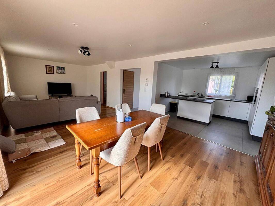 Maison 7 pièces 130 m² · à Challuy · 130,4 m² · 210 000 €