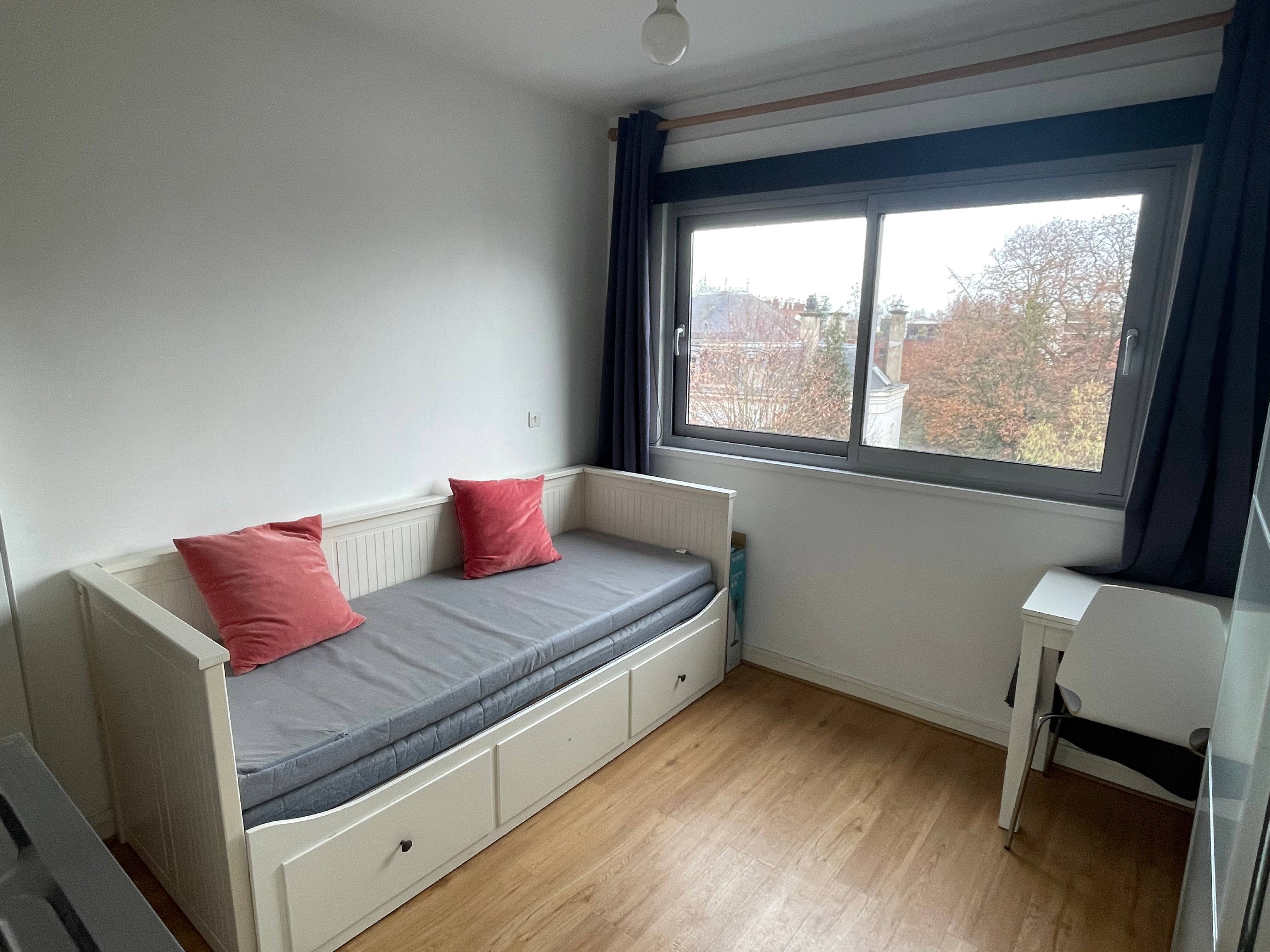 Appartement 1 pièce 13 m² · à La Madeleine · 13 m² · 495 €/mois