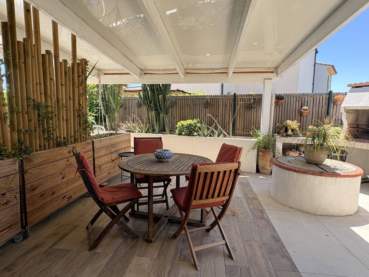 Maison 8 pièces 216 m² · à Saint-Cyprien · 216 m² · 596 000 €