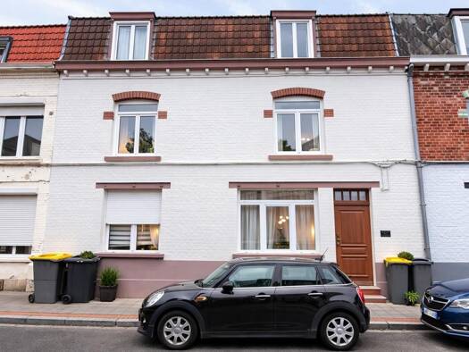 Immeuble à vendre 299 000 € 153 m² Lesquin 59810