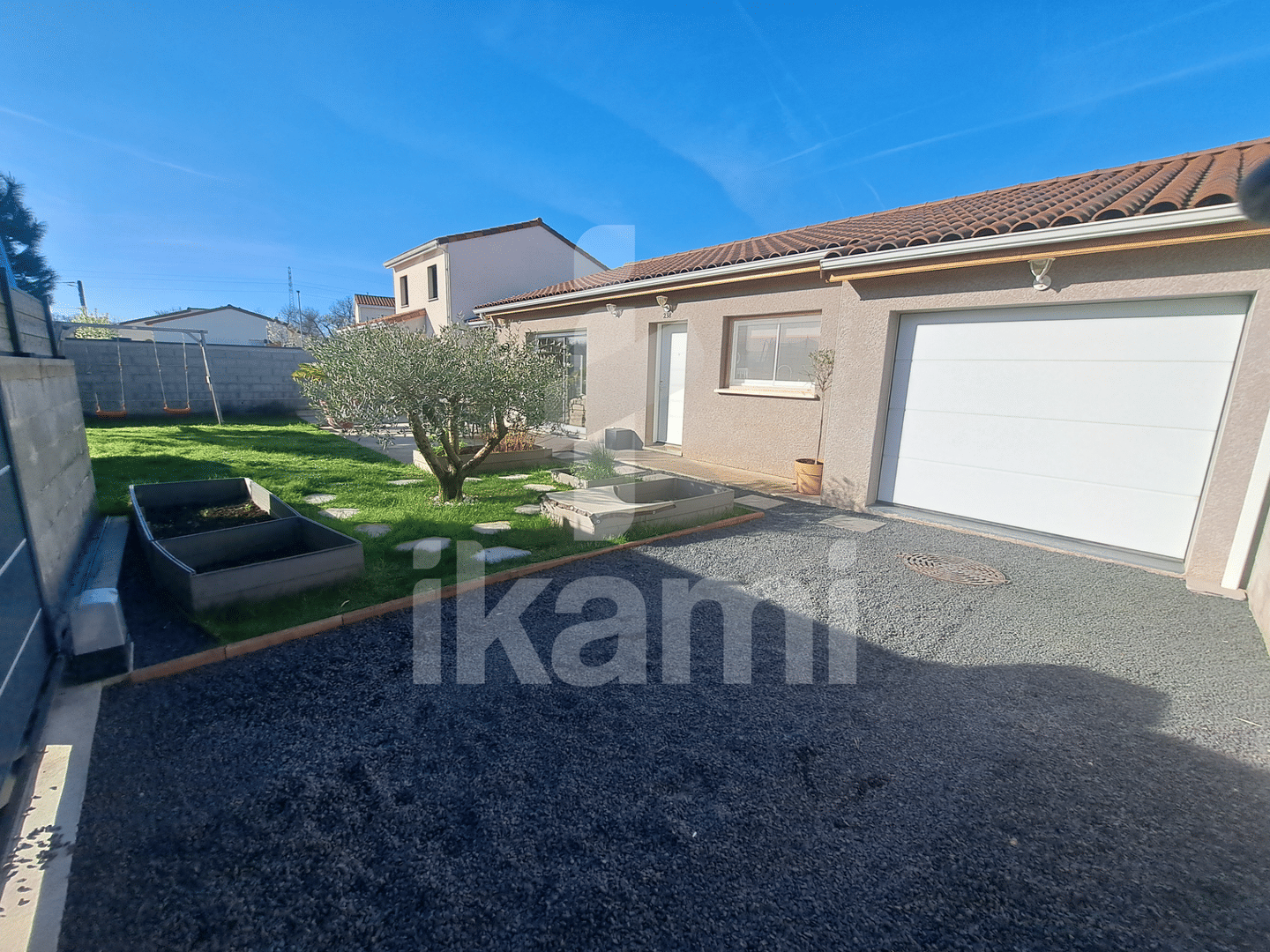Maison 5 pièces 91 m² · à Châteauneuf-sur-Isère · 91 m² · 324 000 €