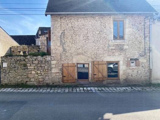 Maison à vendre 105 990 € 4 pièces 3 chambres 79 m² 160 m² de terrain Ruffec 36300
