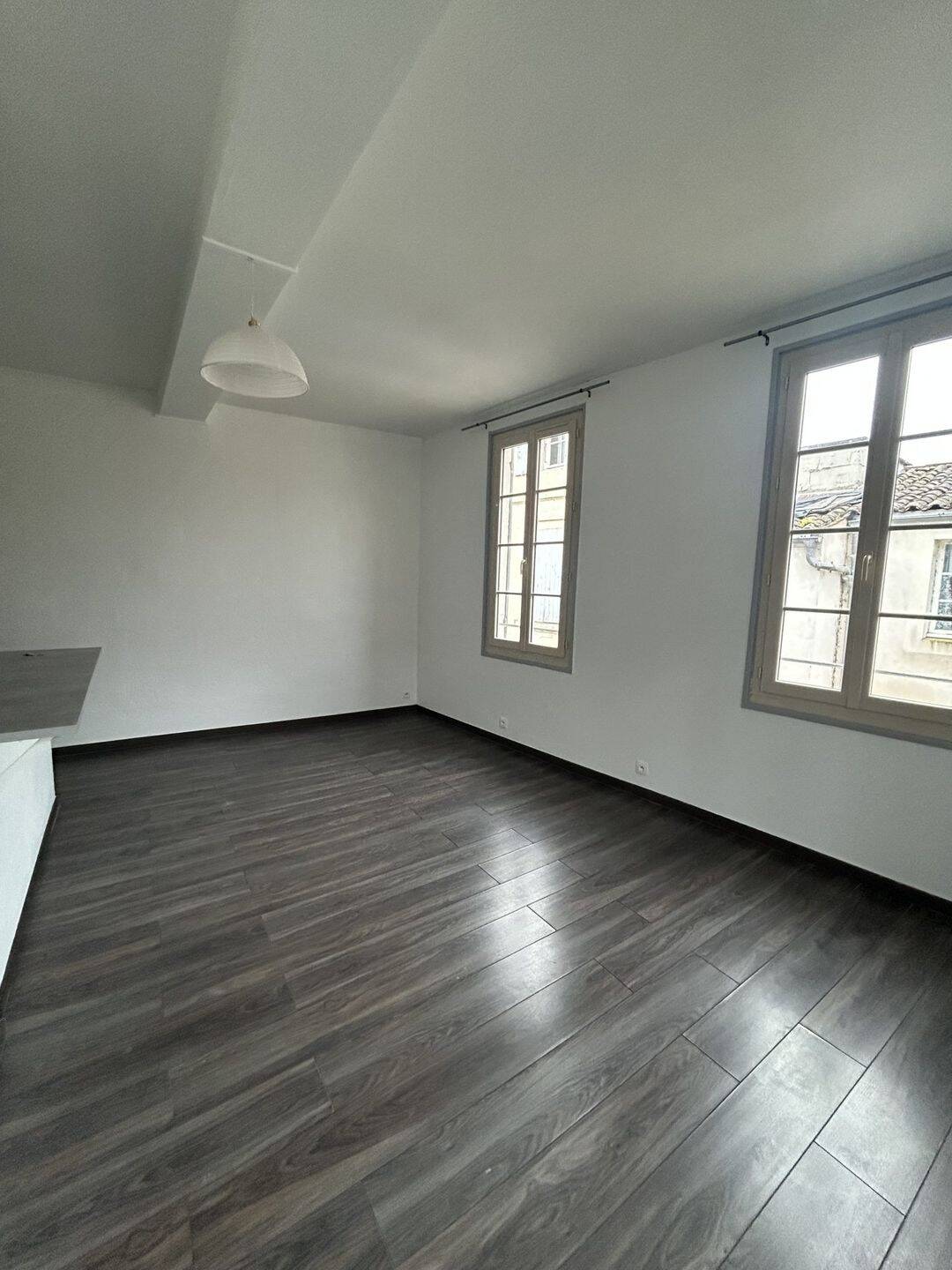 Appartement 1 pièce 25 m² · à Saintes · 24,7 m² · 364 €