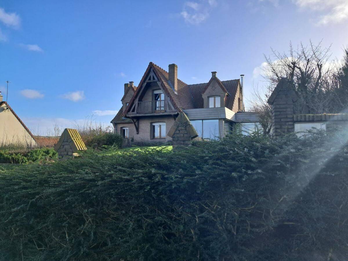 Maison 7 pièces 212 m² · à Escalles · 212 m² · 1 032 280 €