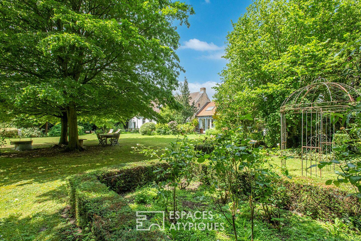 Maison 4 pièces 207 m² · à Hoymille · 207 m² · 499 900 €