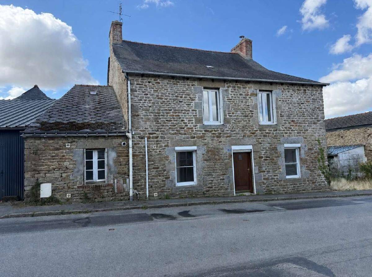 Maison 6 pièces 141 m² · à Plumieux · 141 m² · 136 000 €