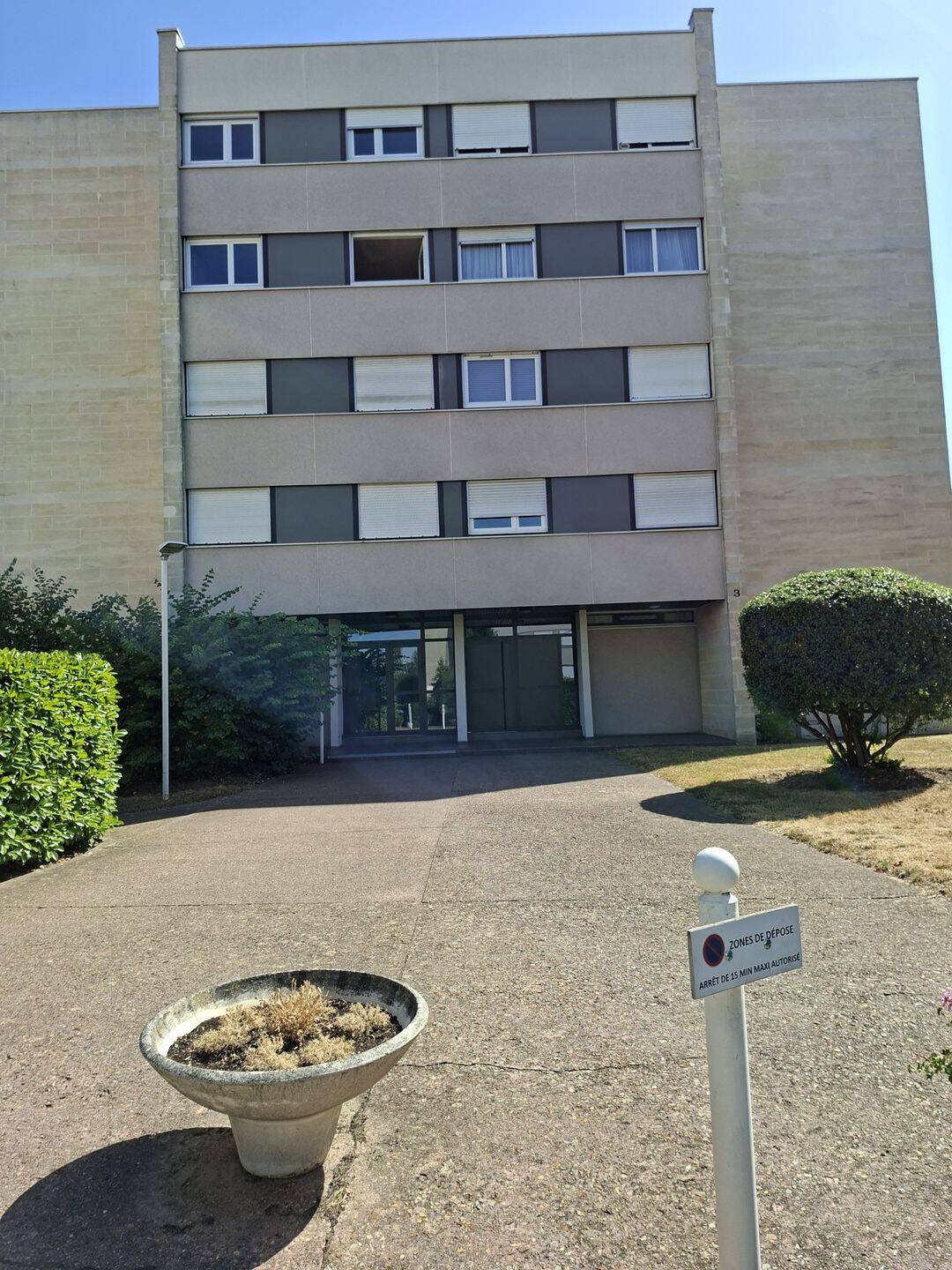 Appartement 5 pièces 102 m² · à Verneuil-sur-Seine · 101,6 m² · 1 600 €
