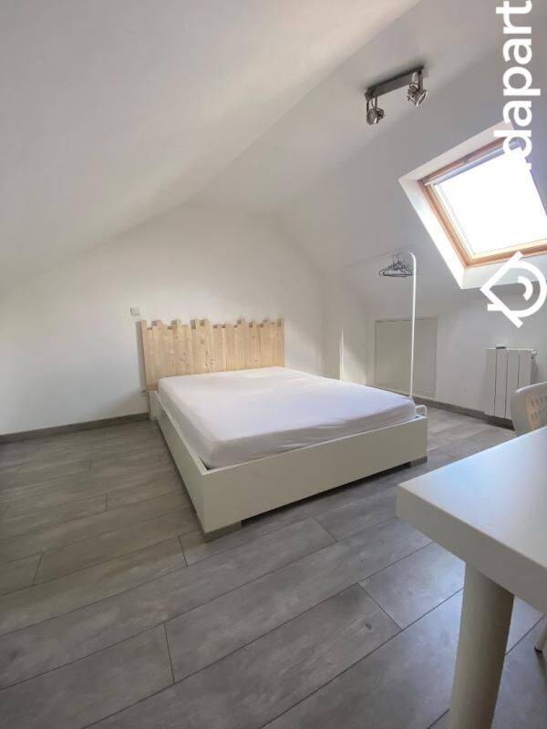 1 pièce 13 m² · à La Madeleine · 13 m² · 460 €