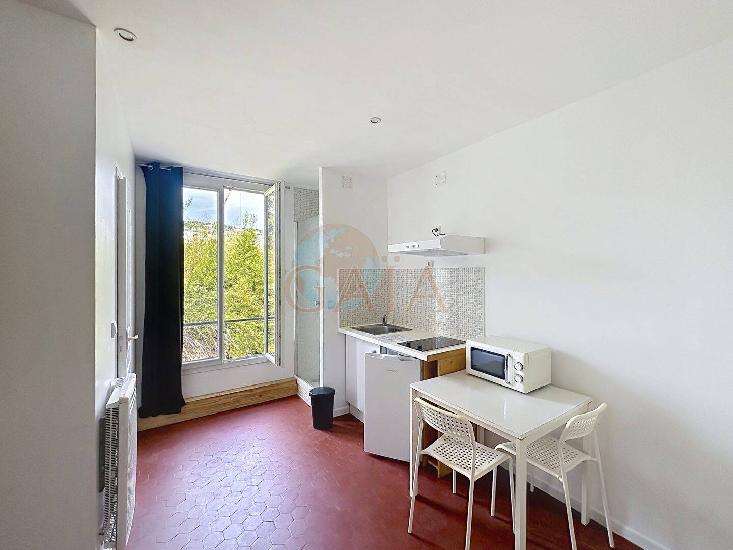 Appartement 1 pièce 15 m² · à Cannes · 14,5 m² · 550 €