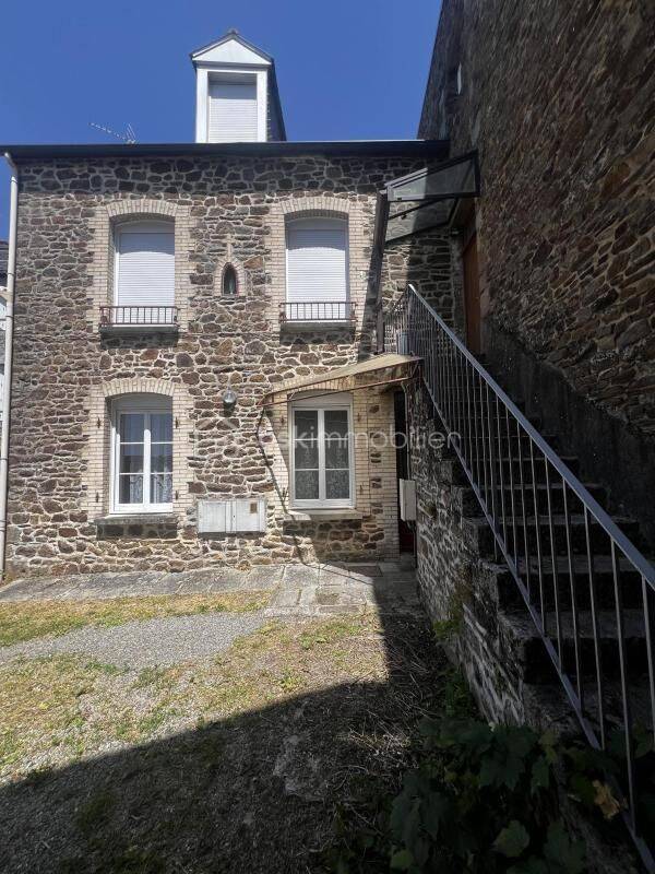 Maison 5 pièces 88 m² · à Fougères · 88,1 m² · 217 200 €