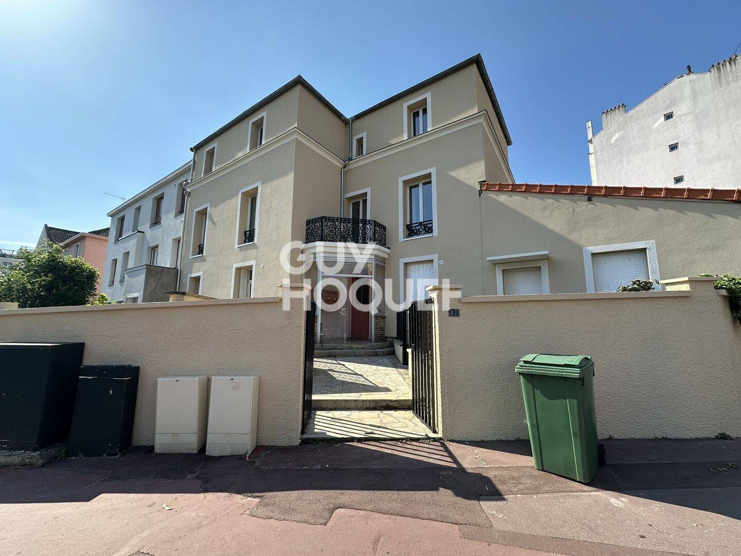Appartement 2 pièces 42 m² · à Clamart · 42,3 m² · 1 040 €