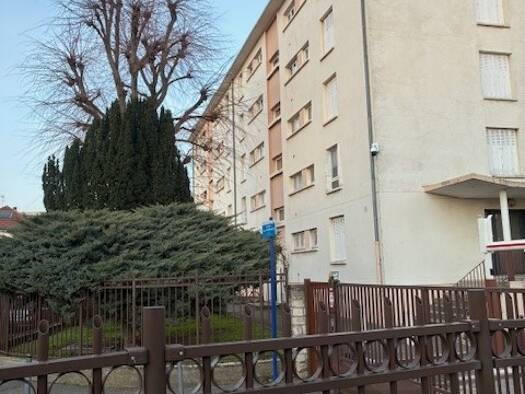 Appartement à vendre 159 000 € 3 pièces 2 chambres 53,3 m² Étage 4/4 Paris Campagne Drancy 93700