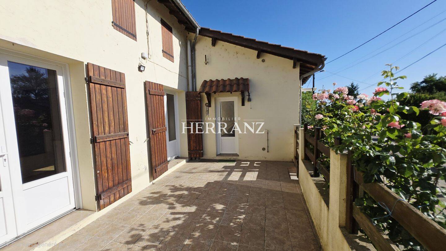 Maison 4 pièces 94 m² · à Sainte-Terre · 94 m² · 149 000 €