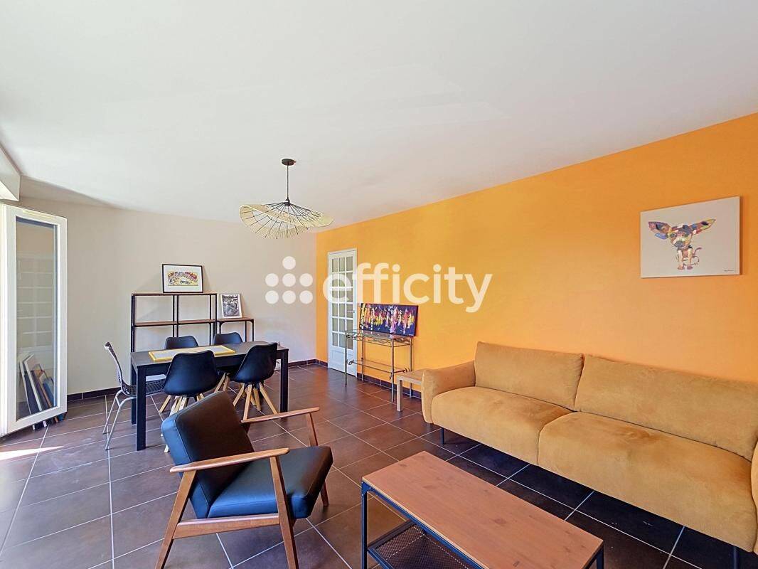 Appartement 3 pièces 79 m² · à La Riche · 79,3 m² · 235 400 €