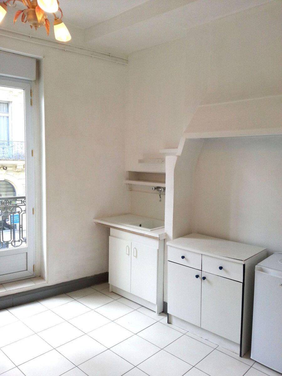 Appartement 1 pièce 15 m² · à Béziers · 15 m² · 350 €