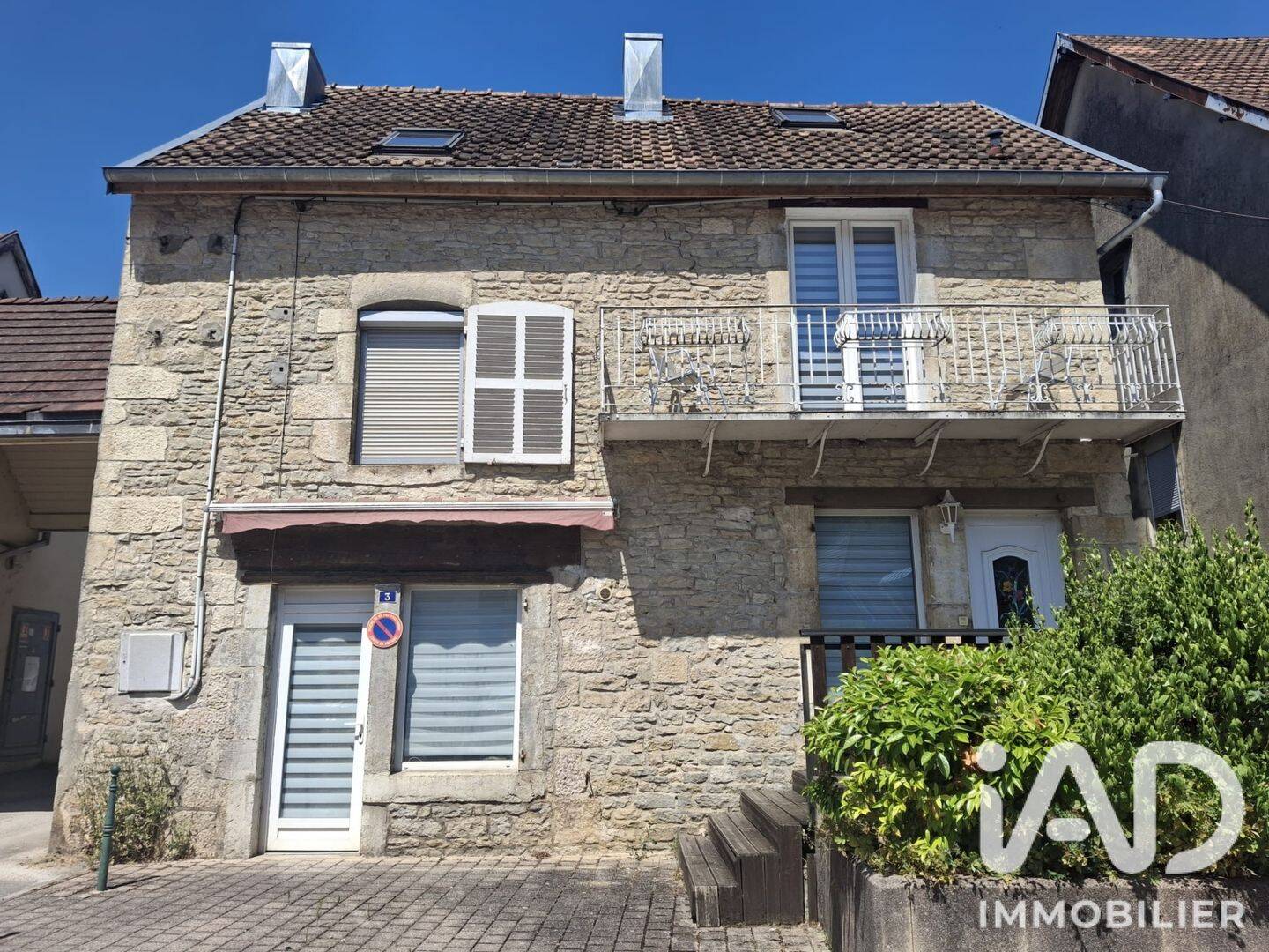 Maison 6 pièces 169 m² · à Ornans · 169 m² · 189 000 €