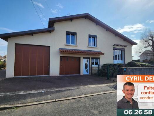 Maison de plain-pied à vendre 135 000 € 5 pièces 4 chambres 103 m² 685 m² de terrain Génelard 71420