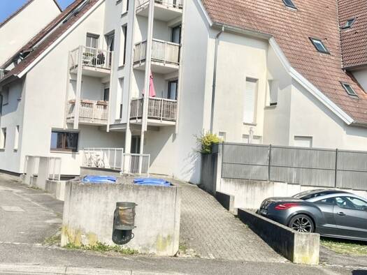 Appartement à vendre 220 000 € 4 pièces 2 chambres 77 m² Étage 3/3 Nord Vendenheim 67550