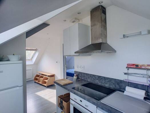 Appartement à louer 560 € 2 pièces 1 chambre 25,8 m² Étage 2/1 La Fuye Velpeau Tours 37000