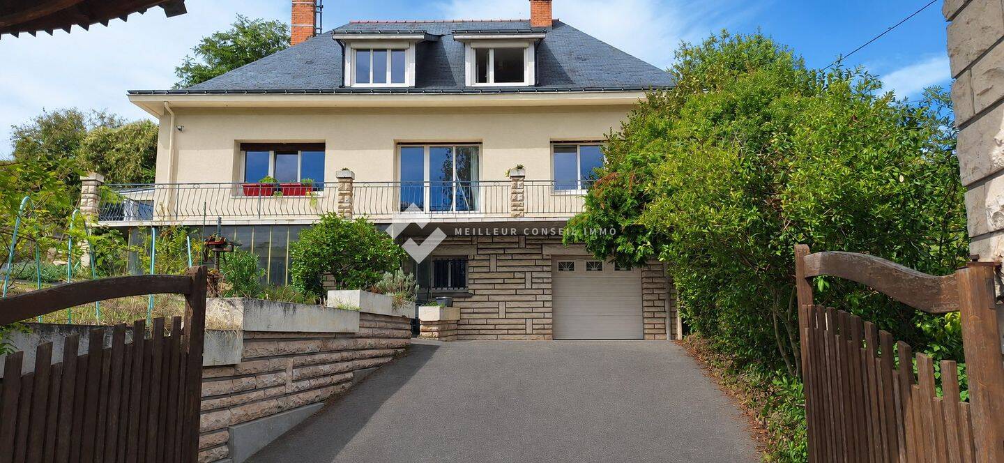 Maison 5 pièces 151 m² · à Montreuil-Bellay · 151 m² · 241 000 €